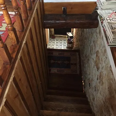 Antikati بيت ضيافة Ayvalı